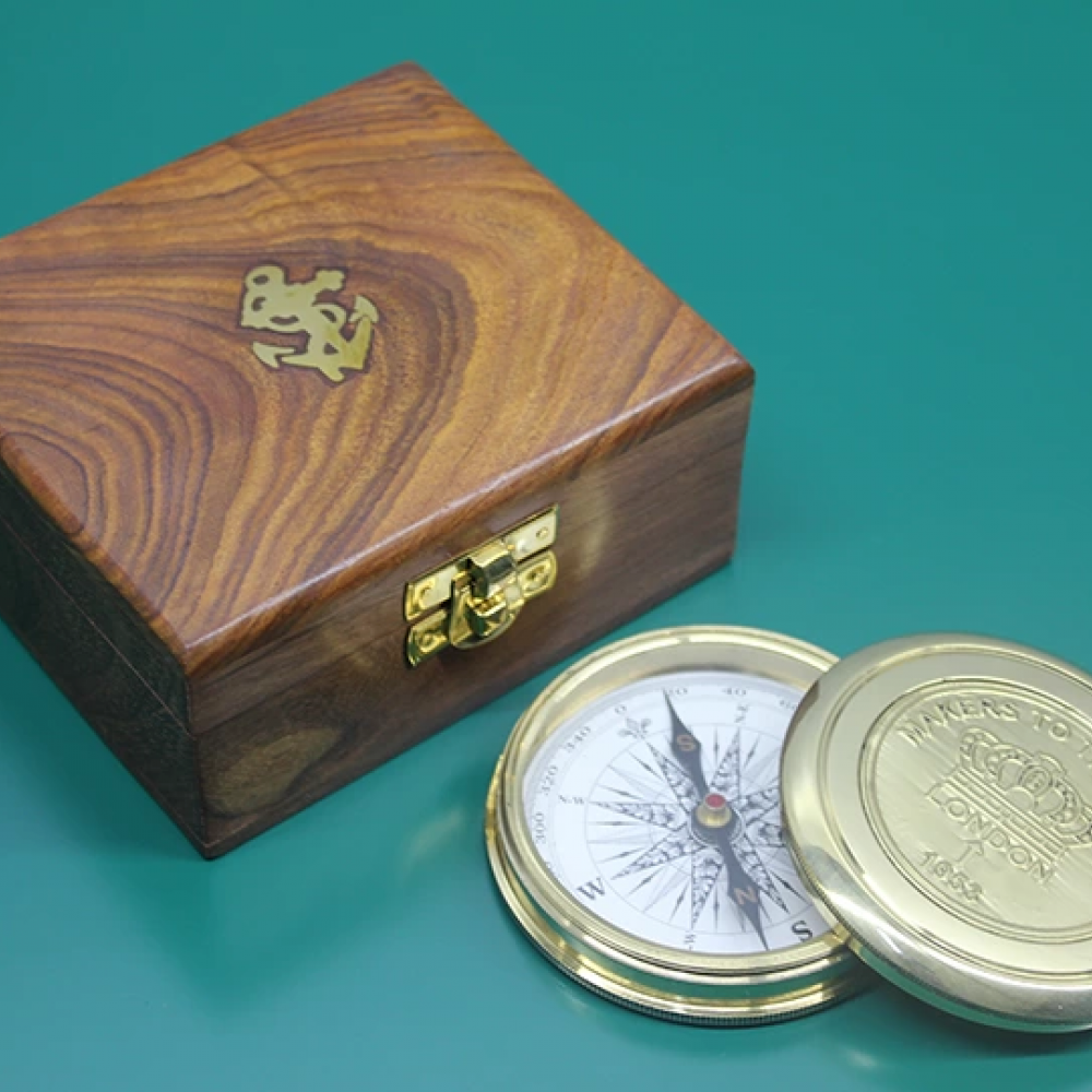 Ahşap Kutulu Pirinç Pusula 16221