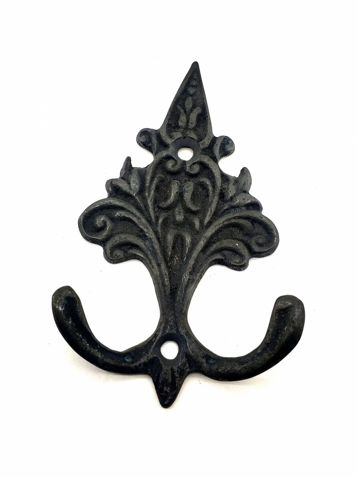 Antika Tarz Dekoratif Pirinç Çam Figürlü Askı - 98x57 Mm, Oksit