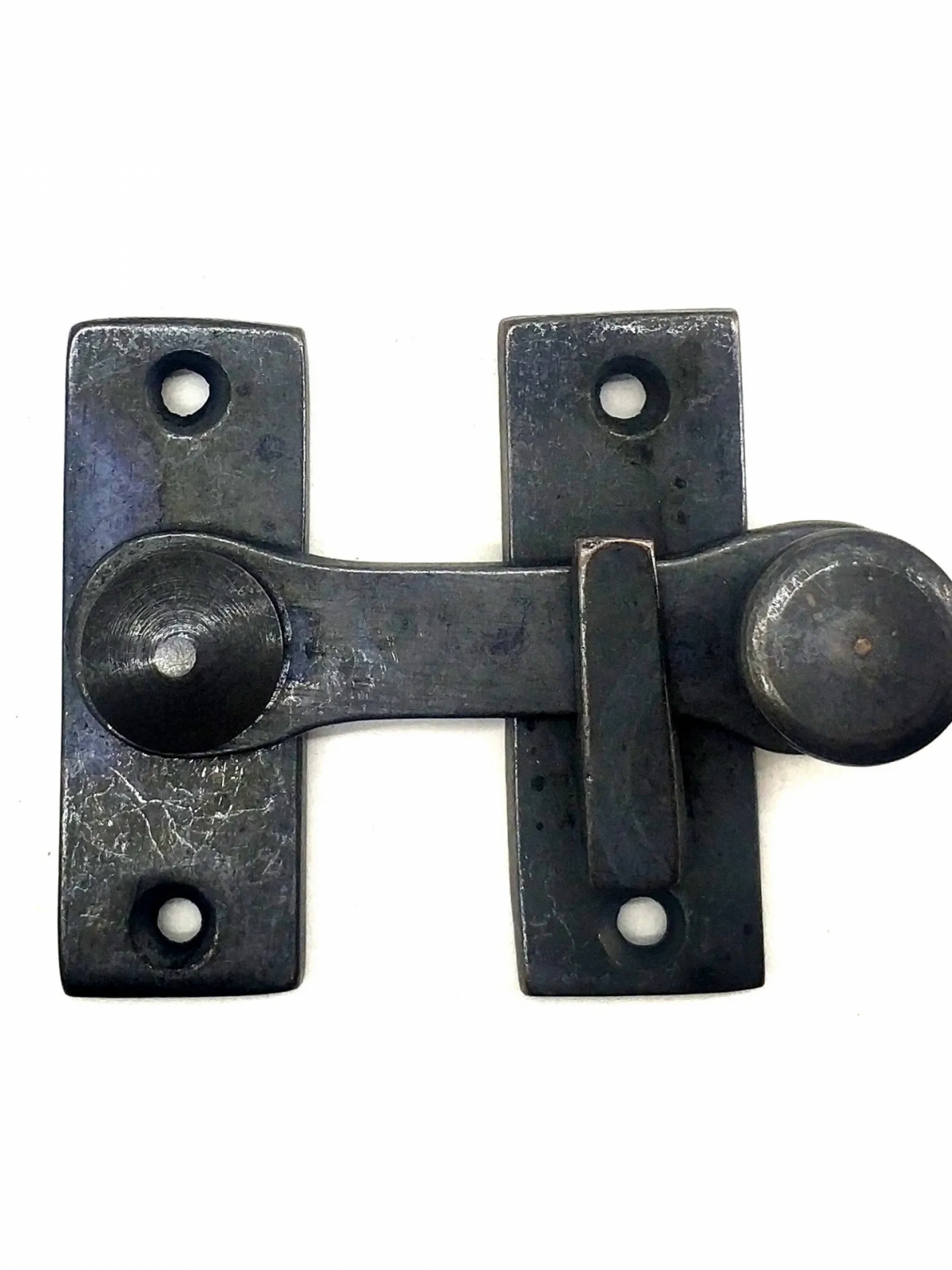 Antika Tarz Dekoratif Pirinç Cerman Kapak Mandalı – 55x70mm, Oksit