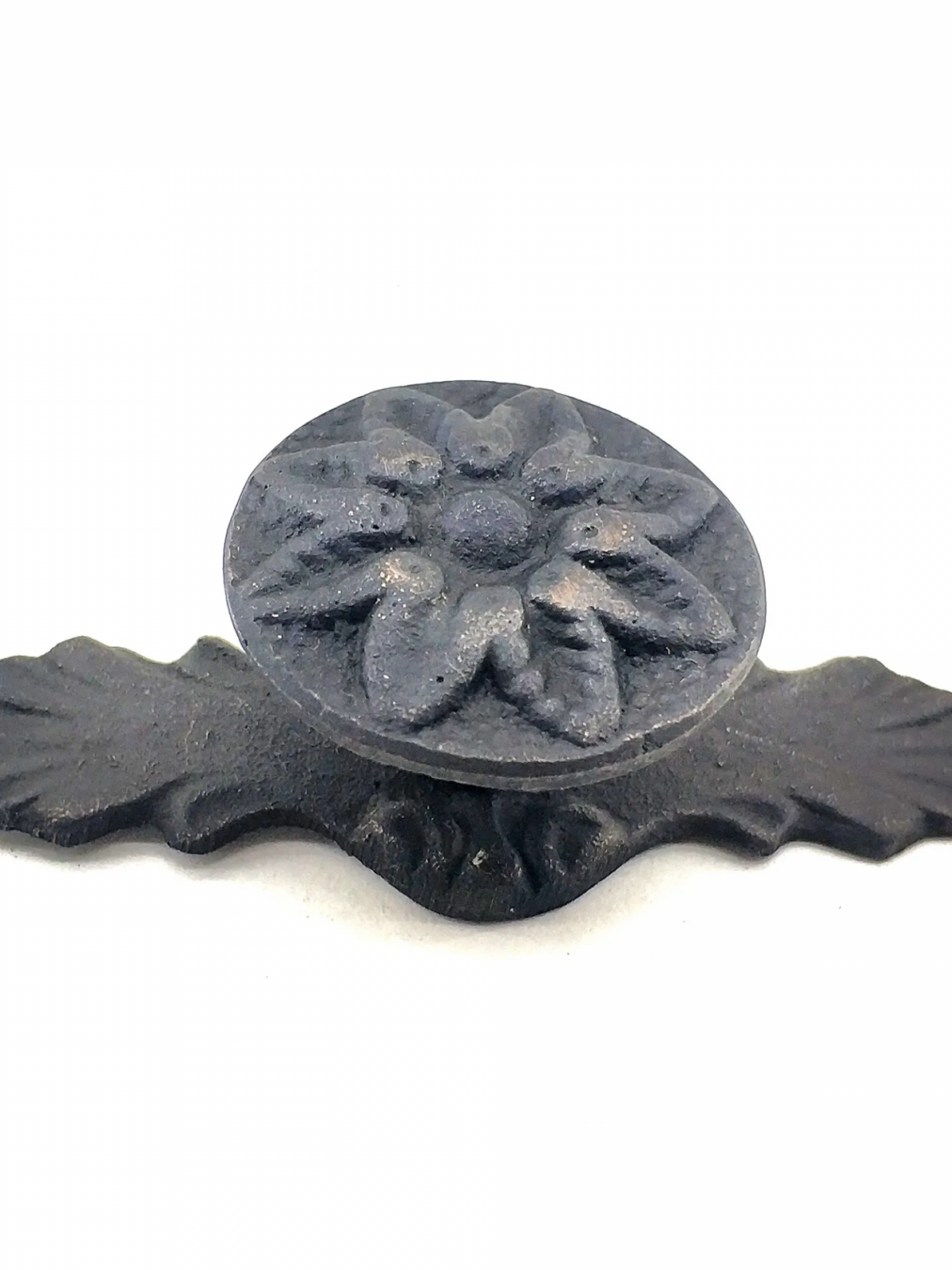 Antika Tarz Dekoratif Pirinç Çiçek Düğme - 29x70 Mm, Oksit