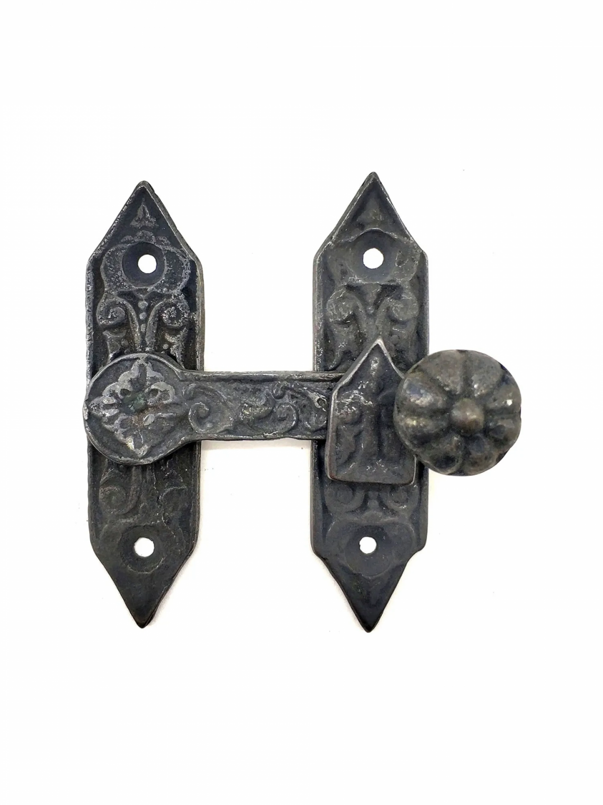 Antika Tarz Dekoratif Pirinç Kapı, Pencere Mandalı - 86x72 Mm, Oksit