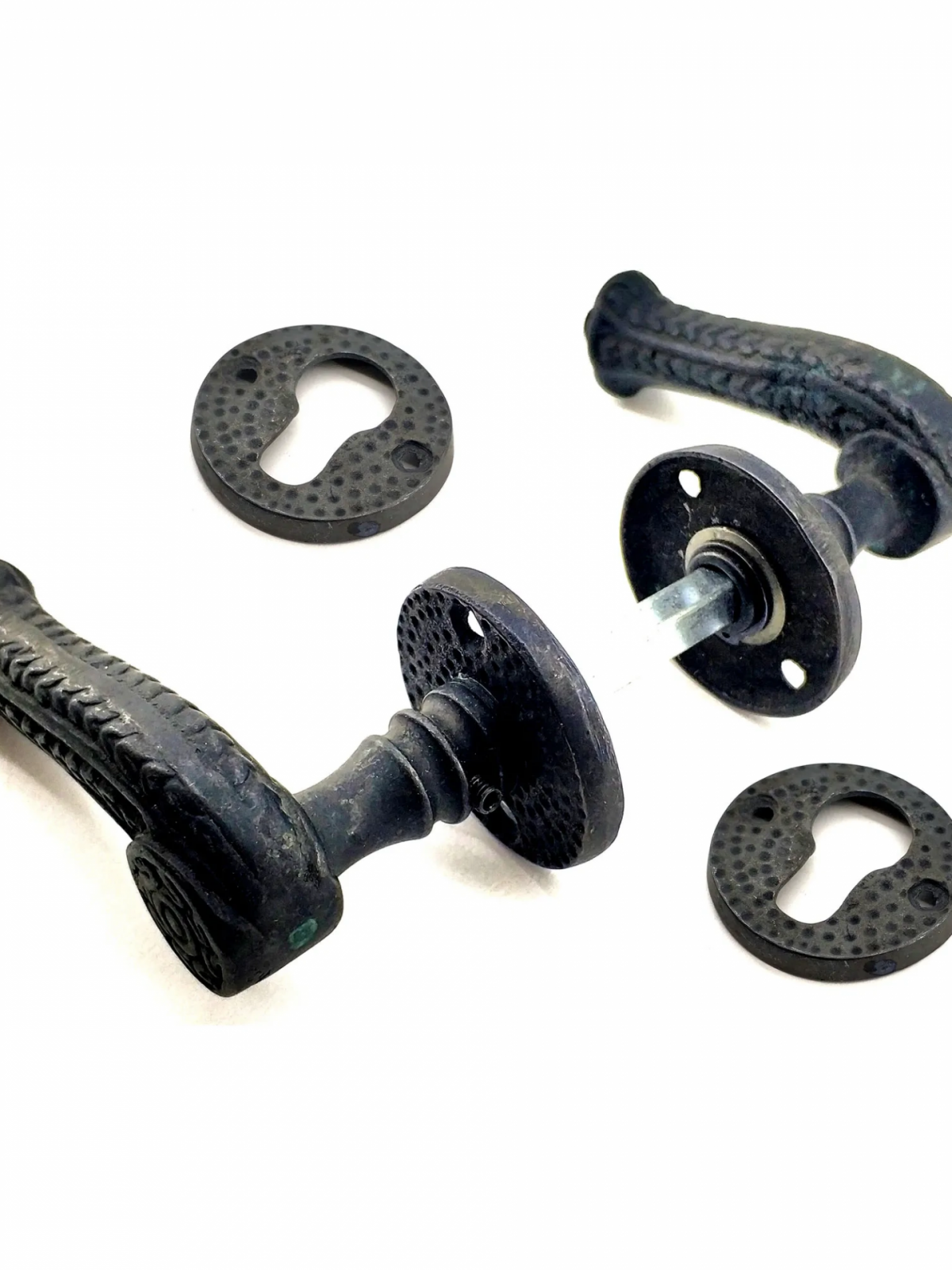 Antika Tarz Dekoratif Pirinç Rozetli Oda Kapı Kolu - 49 Mm, Oksit