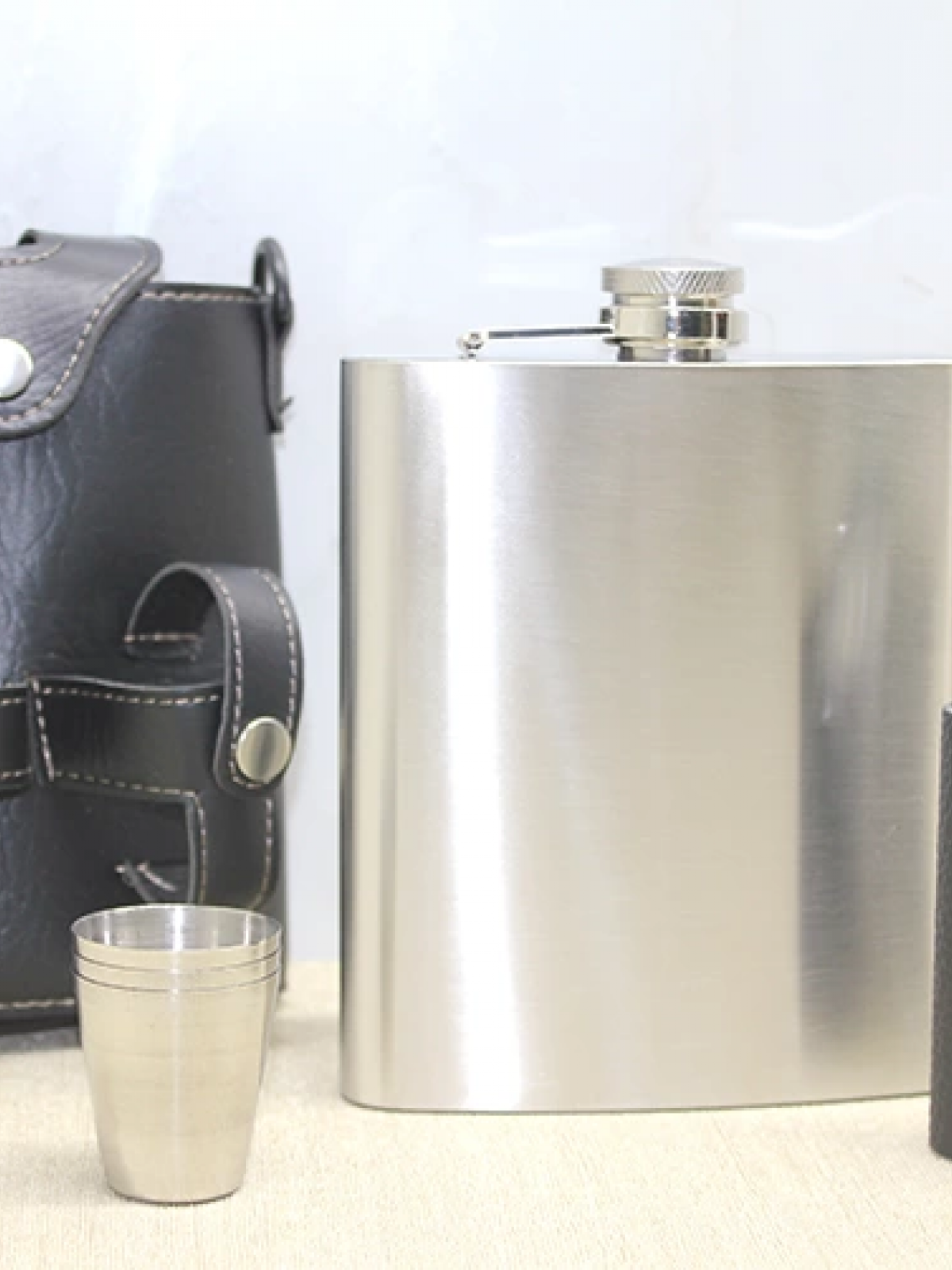 Deri Kılıflı Matara Seti Alk3930