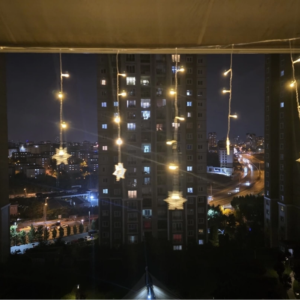 Yıldız 4m 96 Led 19 Saçak 40-50-60cm Gün Işığı Yıldız Boyutu:7cm